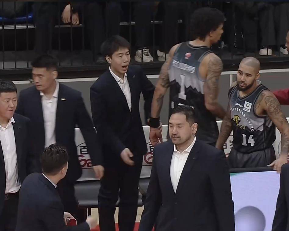 金年会中国官网-关于国际比赛日CBA常规赛焦点战，罗马强势反弹，更衣室稳定，纪律约束更严格的信息