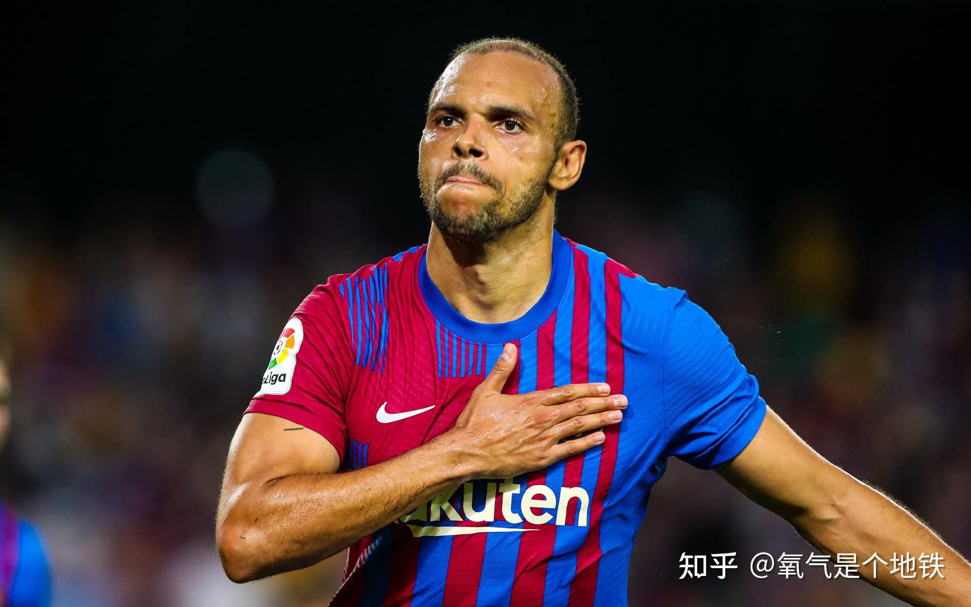 包含国际比赛日西甲焦点战；新疆广汇迎来里程碑；管理层满意；赛季目标并未改变的词条