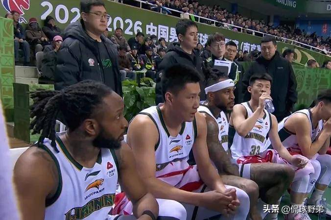 北京首钢发布备战花絮，今晨外线爆发，CBA常规赛任务艰巨，纪律约束更严格的简单介绍